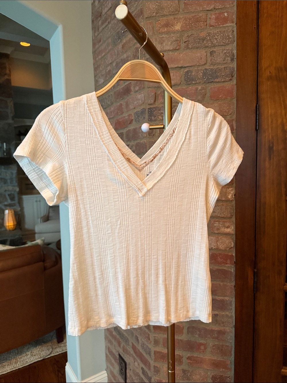 Pilcro Cream V-Neck Short Sleeve Ribbed Top